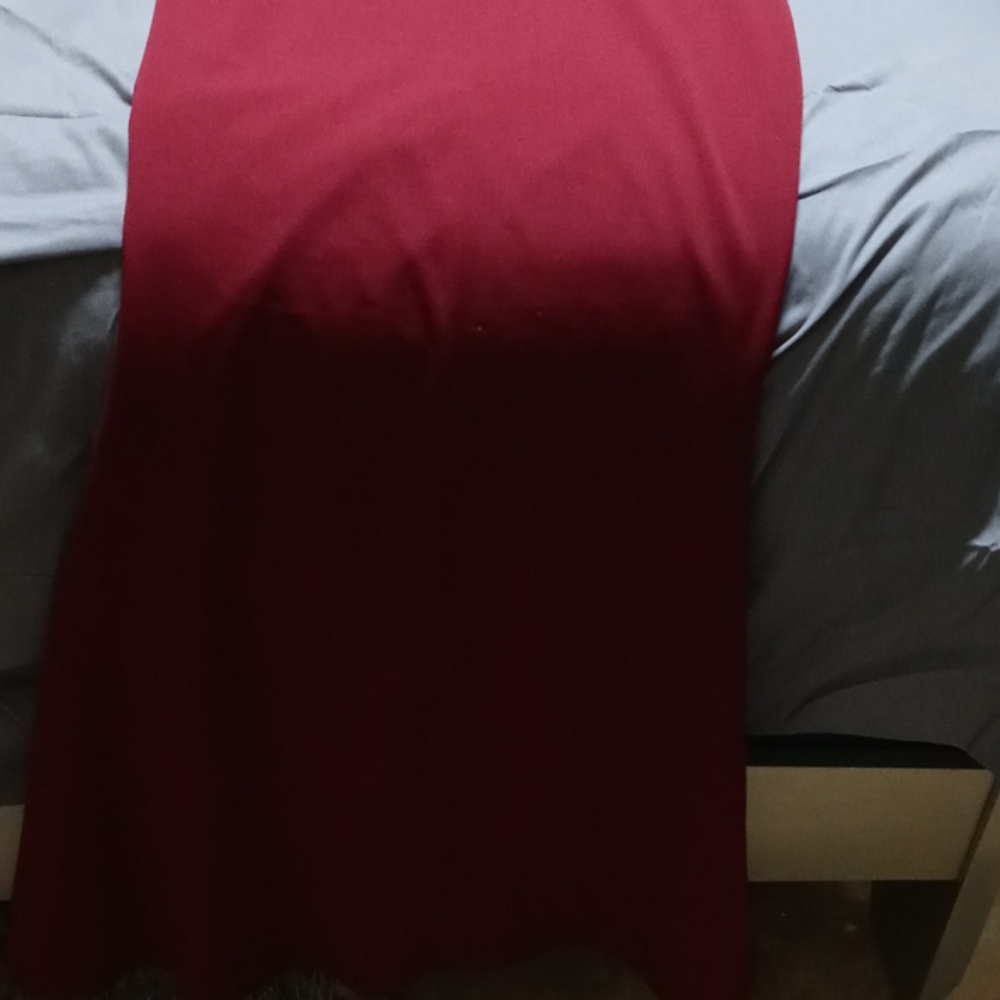 Dresses - Picture 3 of 4